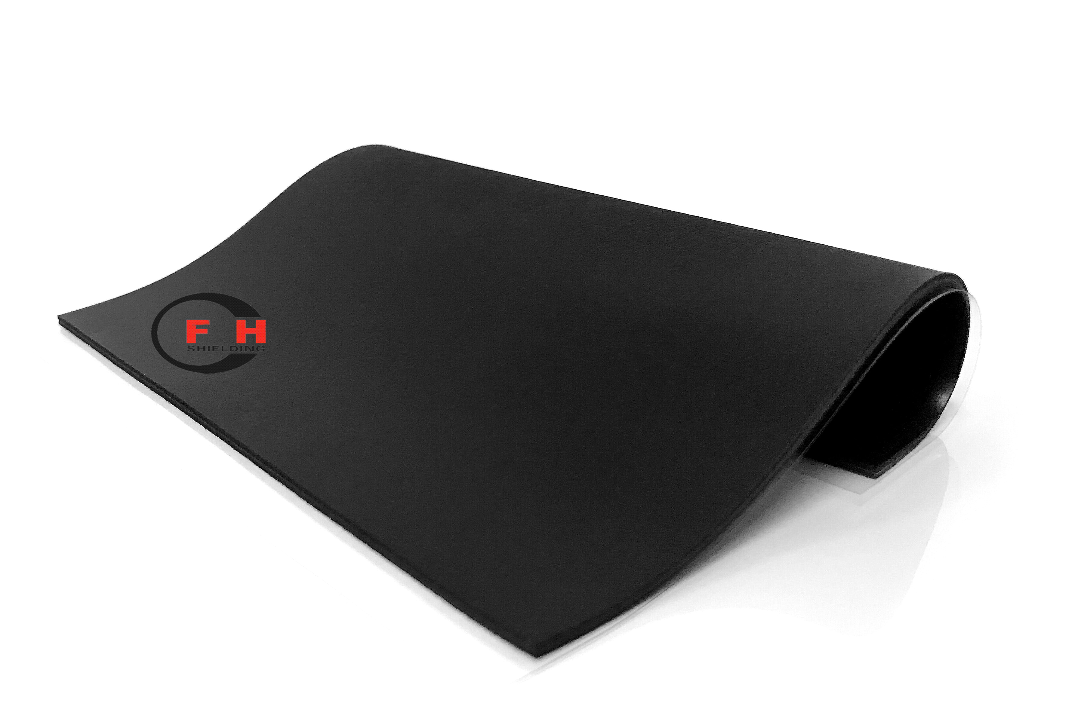 鸿富诚碳纤维导热垫片：5G 基站高效散热的得力助手​